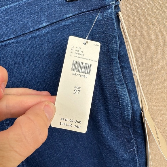 MOTHER Pull-On Nothing Bunny Snip Capri Jeans Size 27 Blue Denim Medium Wash - Picture 7 of 12